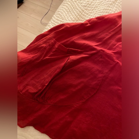 Asymmetrical Linen Blouse! - Picture 3 of 3